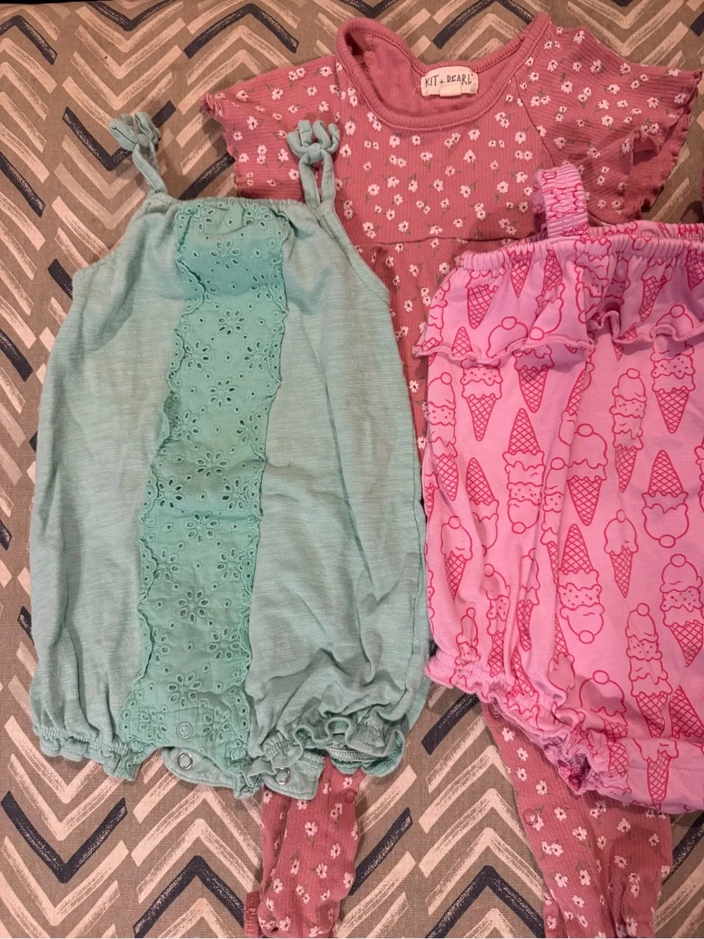Bundle of 6 onesie/romper outfits - 12 Months